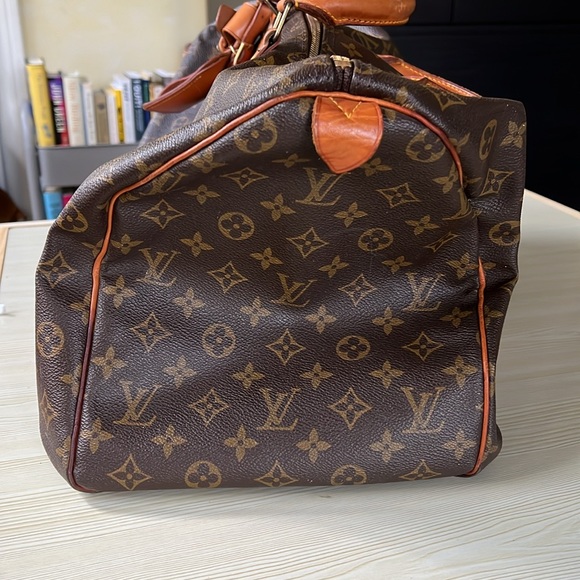 Authentic Vintage '80s LOUIS VUITTON Keepall Luggage Bag - Picture 8 of 17